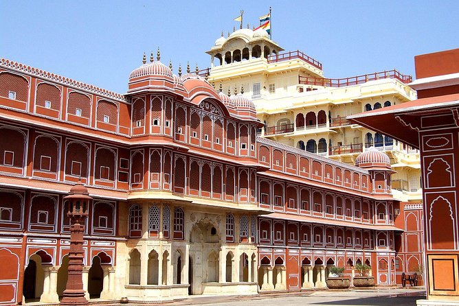Jaipur: Private Day Trip by Tuk-Tuk & Guide with Pick-Up & Drop - Why a private tuk-tuk is a smart move in the Pink City