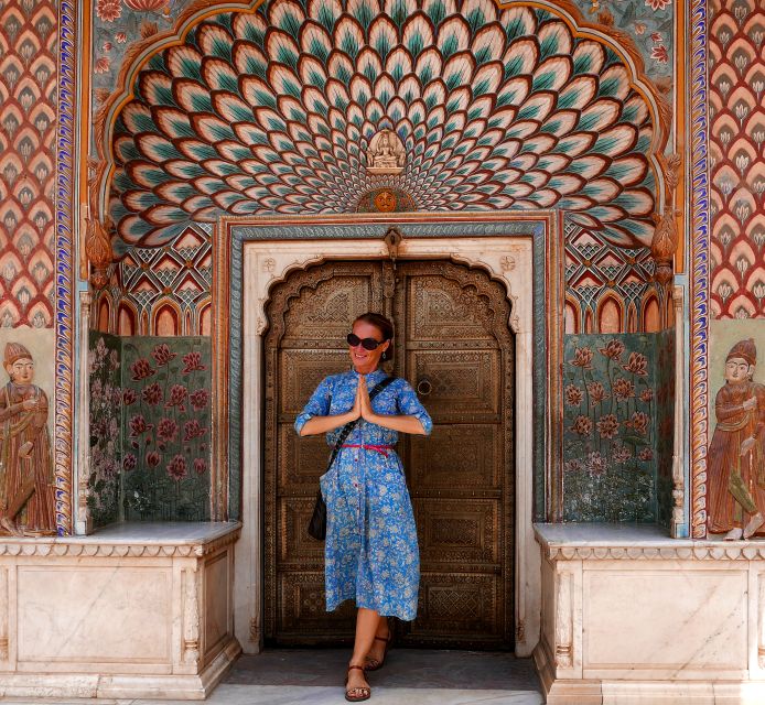 Jaipur: Private Full Day City Sightseeing Tour with Guide - Shopping time: what to look for without losing your day