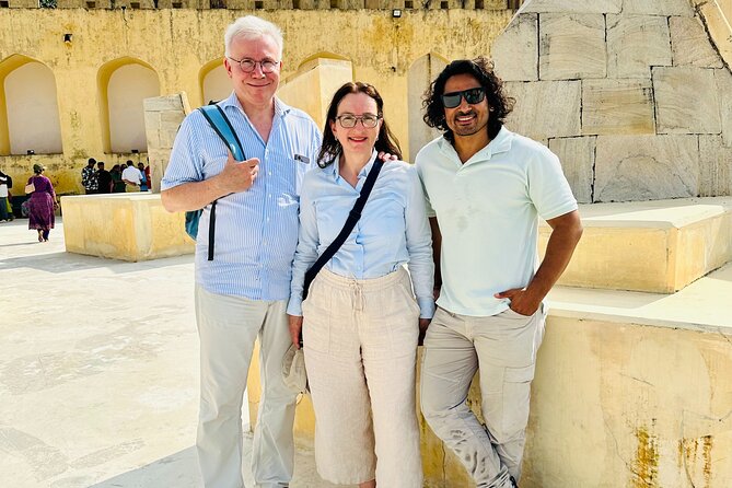 Jaipur Private Full Day City Tour with Pick Up and Drop Off - Hawa Mahal: Short Stop, Big Visual Payoff