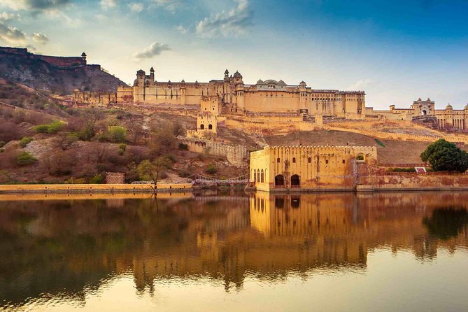 Jaipur: Private Full Day Jaipur City Tour with Pick-Up & Drop. - Amber Fort: the morning anchor (and why the guide matters)