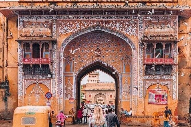 Jaipur Private Full-Day Sightseeing Tour By Car - How this private Jaipur car day feels in real life