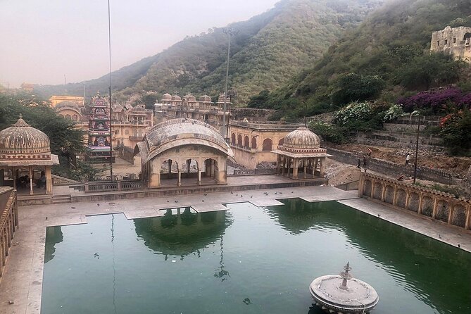 Jaipur Private Full-Day Sightseeing Tour By Car - Jantar Mantar: astronomy you can actually see