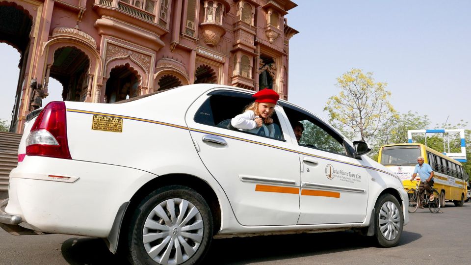 Jaipur: Private Full-Day Tour of the Heritage Pink City - Transport, driver, and guide service: what private actually buys you
