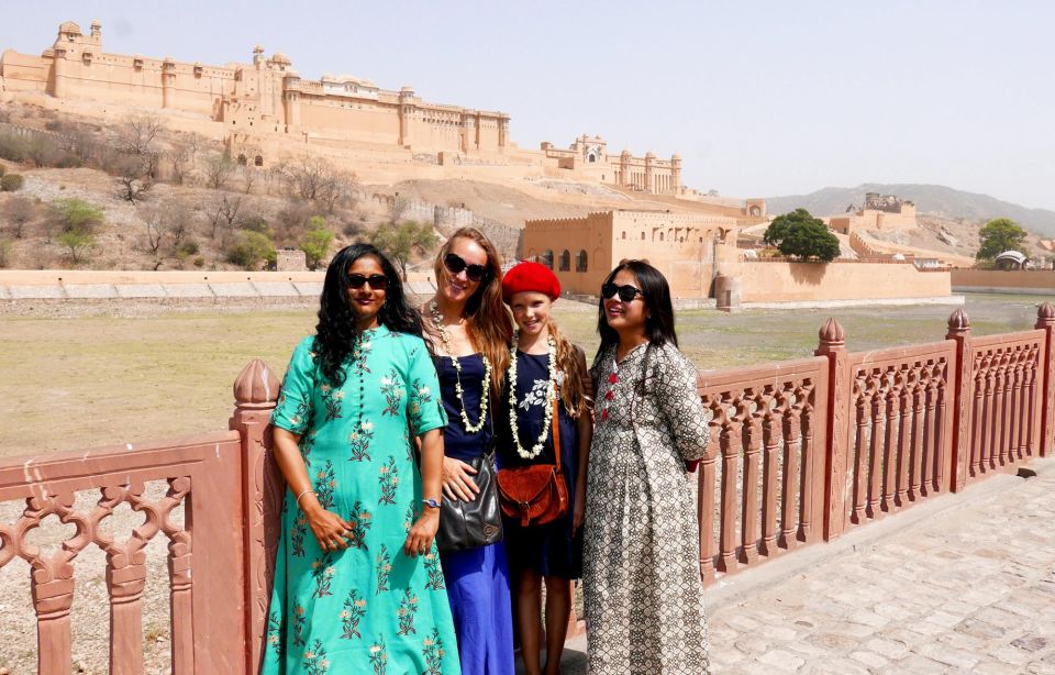 Jaipur: Private Full-Day Tour of the Heritage Pink City - Galtaji (Monkey Temple area): a pilgrimage site with a different mood