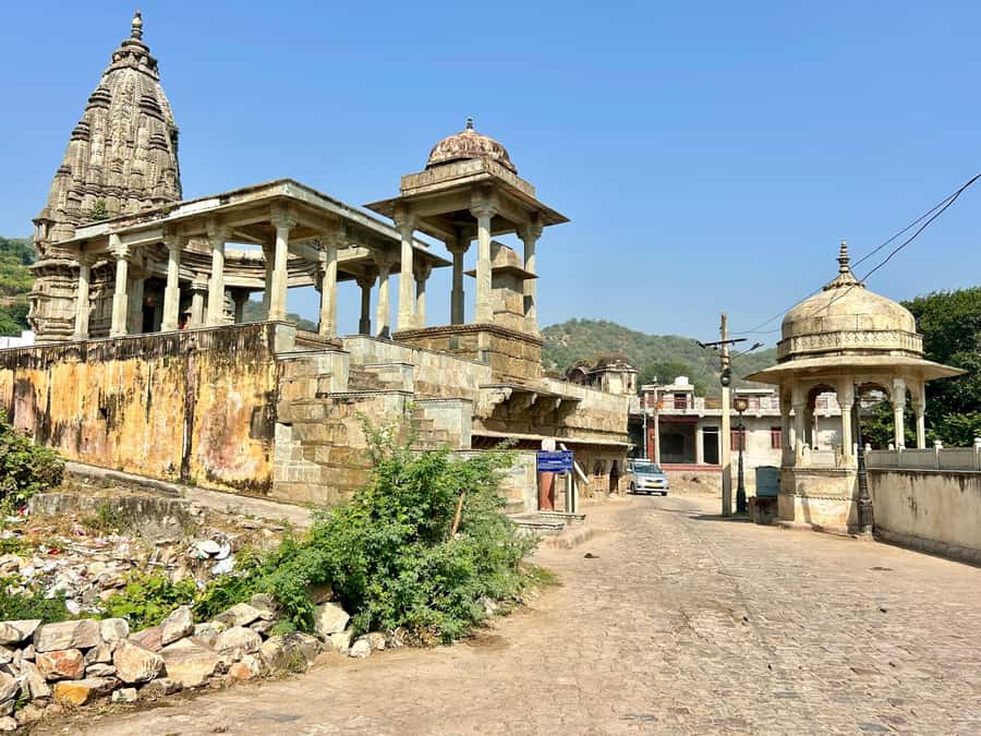 Jaipur: Private PinkCity & Stepwell Heritage Tour with Guide - Hawa Mahal: the Palace of Winds in one focused hour
