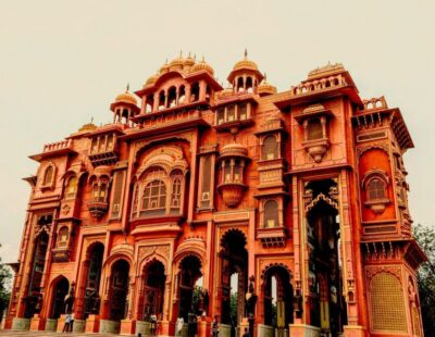 Jaipur: Private Sightseeing Day Tour with Guide by Car - Price and value: how this $5 tour makes sense