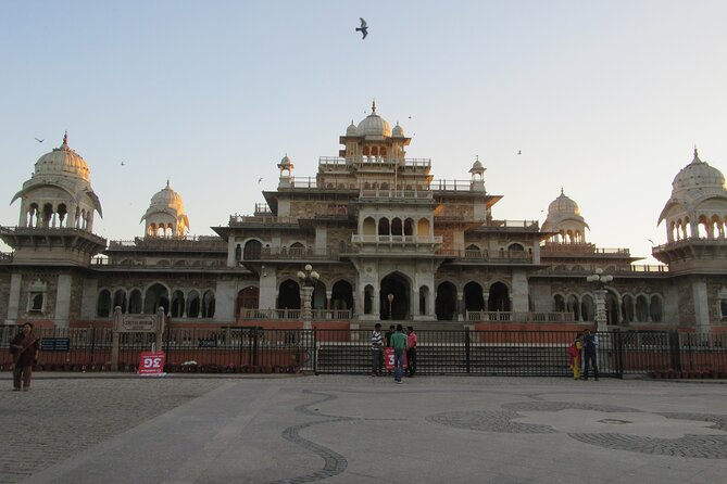Jaipur Private Sightseeing Full Day Tour By Car and TukTuk - Jal Mahal: A 15-Minute Photo Pause on Man Sagar Lake