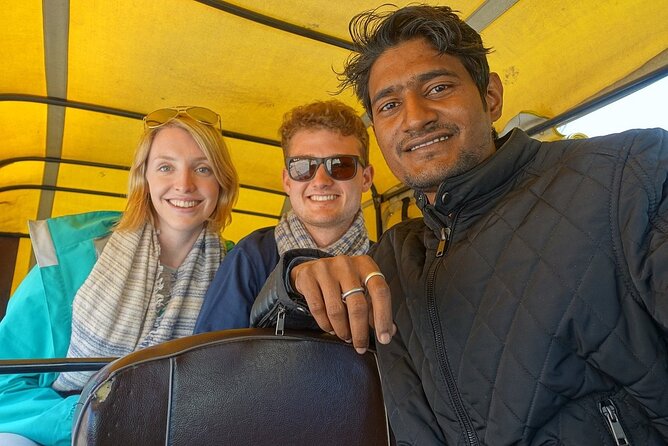 Jaipur Private Tuk Tuk Tour – Full-Day jaipur City Sightseeing - Hawa Mahal: 953 Windows and a Good Place to Slow Down