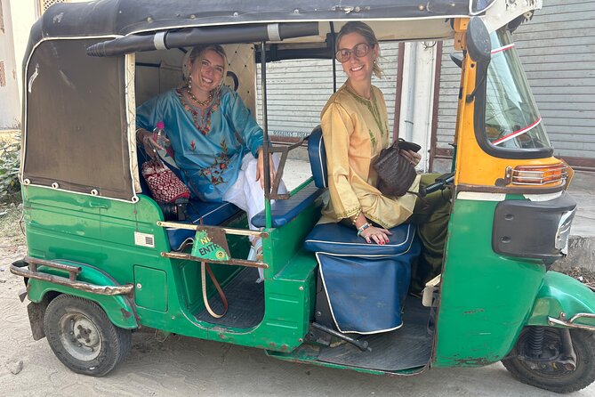Jaipur Private Tuk Tuk Tour – Full-Day jaipur City Sightseeing - Royal Gaitor Tumbas: A Quiet Stop That Changes the Mood
