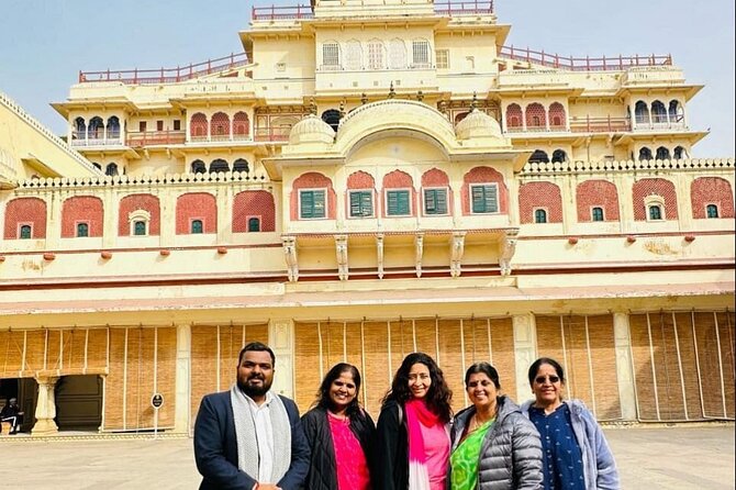 Jaipur Rickshaw Tour Jantar Mantar City Palace - Planning your timing: hours, meeting point, and how long it really takes