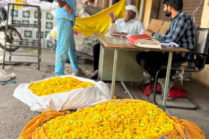 Jaipur: Shopping Tour with Blue Poetry & Printing Workshop & Rugs - Who this tour fits best (and who might want a different day)