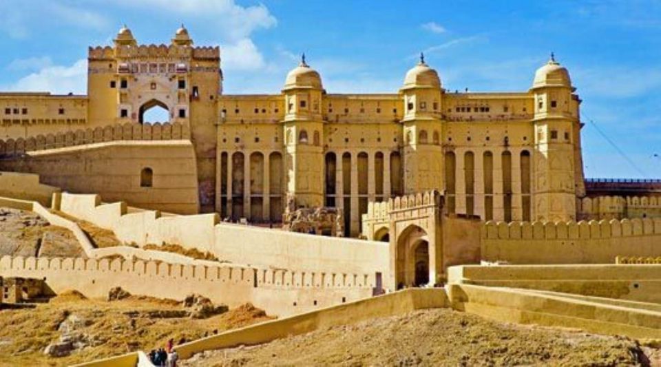 Jaipur sightseeing tour with monkey temple (Galta ji temple) - Hathi Gaon Break: A Breather Before the Lake and Royal Stops