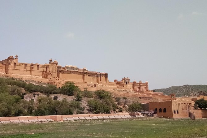Jaipur Sightseeing Tour with Private Car and Driver - A private, air-conditioned car is the real value in Jaipur