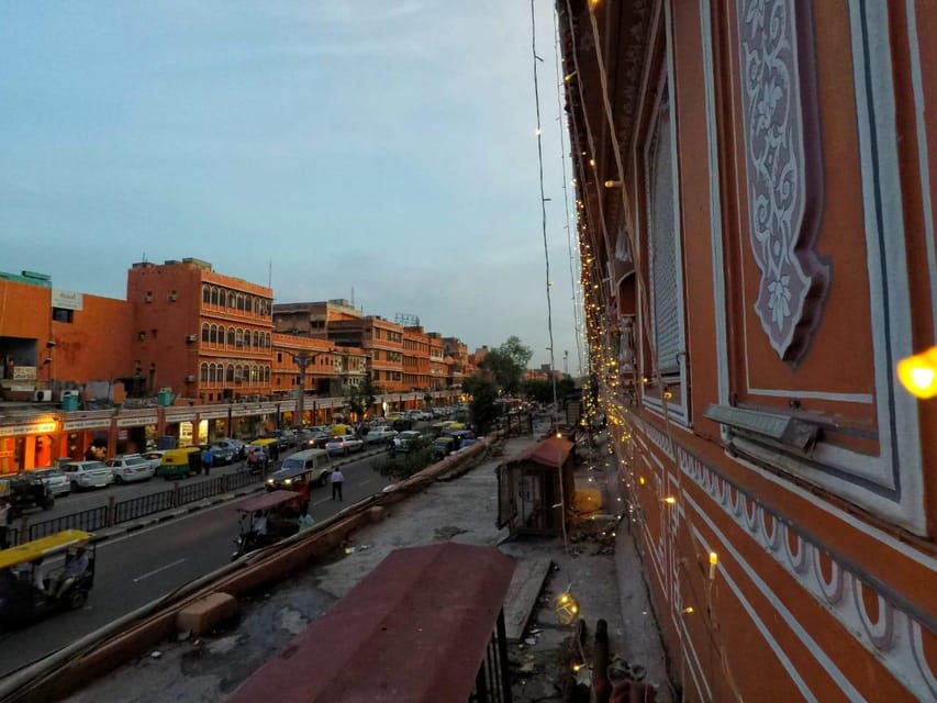 Jaipur :The Twilight Magic of Pink City- Heritage Walk Tour - Battery Rickshaw Ride Through the Old City: Quiet, Fast, and Easy on Your Feet