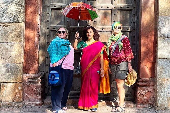 Jaipur Women Crafts and Shopping Tour - Price and logistics that keep the day low-stress