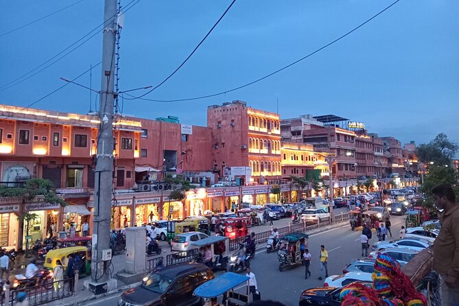 Jaipur@Twilight Guided Heritage City walk tour with Food Tasting - Meeting at Raj Mandir and keeping a good 2.5 to 3 hour rhythm