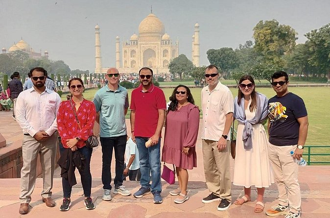 Luxury Same Day Taj Mahal tour From Delhi - All Inclusive - DoubleTree by Hilton Agra lunch: a included meal that feels like a reset