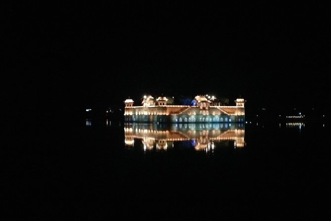 Night Tour in Open Jeep - Amber Fort sound-and-light show: where the night tour really starts
