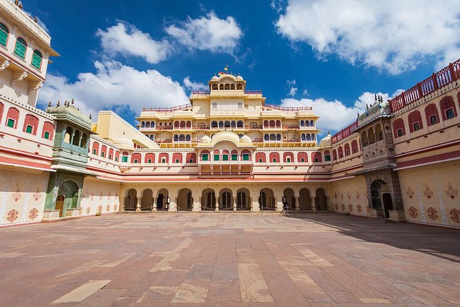 Private Cab for Full day Sightseeing in Jaipur - Private Car + Waiting Driver: the Real Time-Saver
