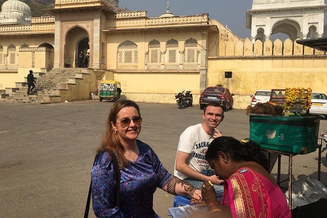 Private Full-Day Sightseeing Tour of Jaipur’s Heritage by Car - City Palace: where Rajput, Mughal, and European influences show up side by side