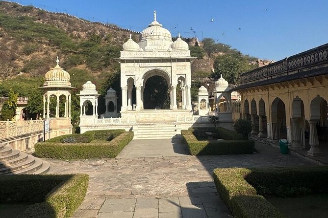 Private Jaipur City Tour by Tuk Tuk Or Car - Panna Meena ka Kund: stepwell geometry you can walk