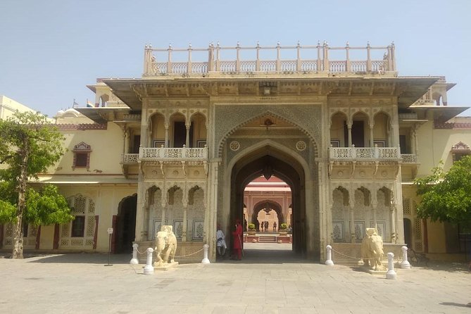 Private Jaipur Full One Day Tour In Pink City With Guide - Pickup, Transport, and the Pace That Keeps Jaipur Fun