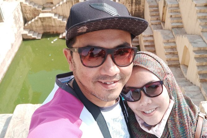 Private Jaipur Half-Day: Amber Fort, Stepwell, Jal Mahal & Gaitor - A Jaipur highlights shortcut from Amber Fort to Gaitor Tombs
