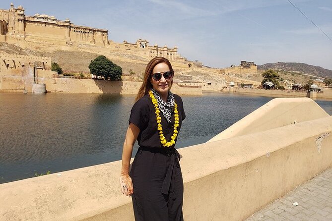 Private Jaipur Half-Day: Amber Fort, Stepwell, Jal Mahal & Gaitor - Panna Meena ka Kund: a 200-meter stepwell you’ll want to frame