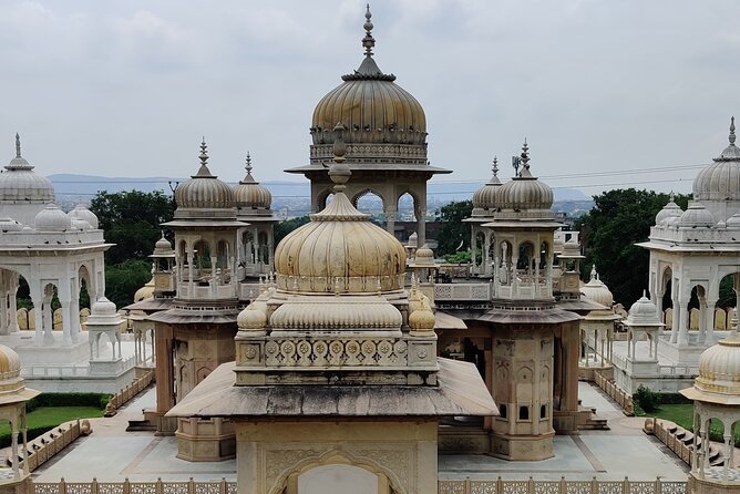 Private Jaipur Tour for Solo Female Traveler with Female Guide - A solo-friendly Pink City day with a female guide