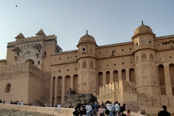 Private tour of Jaipur with Driver and Guide - Hawa Mahal (Palace of Wind): The Signature Facade Stop