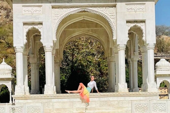 Private Tour of Jaipur's Most Instagrammable & Photogenic Spots - Amber Fort: the big payoff, with one practical warning