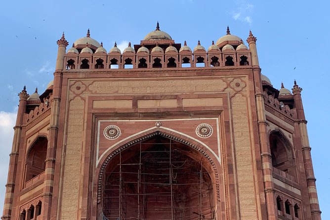 Private Transfer From Jaipur to Agra including Fatehpur Sikri - Price and value: why $42.52 per person can feel fair