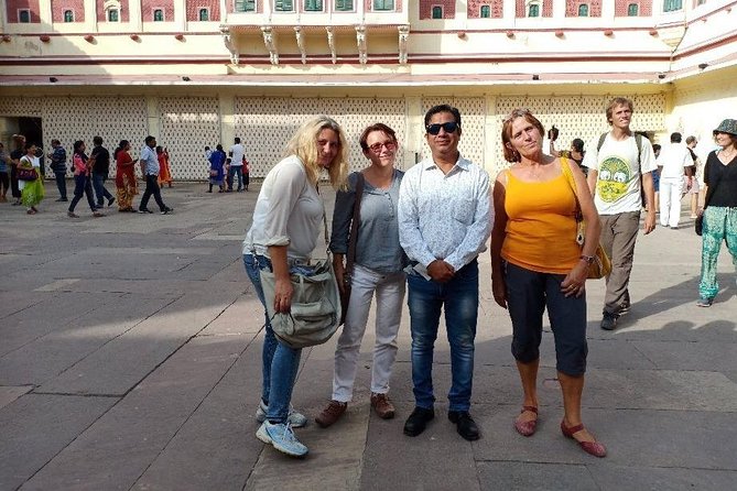 Private Tuk-Tuk Tour of Jaipur with Guide - Why a private tuk-tuk tour is the right way to do Jaipur in one day