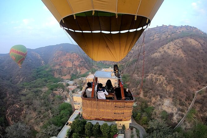 SkyWaltz Hot Air Balloon Safari - Who This Balloon Safari Is Best For