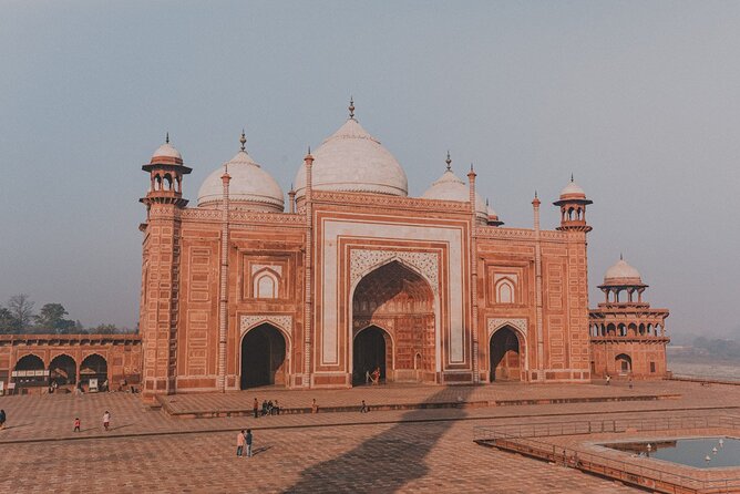 Sunrise Taj Mahal Day Tour from Jaipur with Agra Fort - Getting from Jaipur to Agra without the midnight chaos