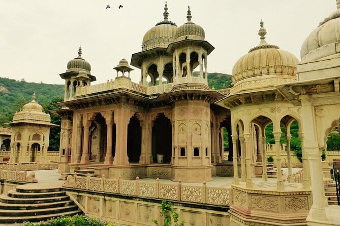 Travel Through the Streets of Jaipur by Tuktuk with a Local - Why a local tuk-tuk day works in Jaipur