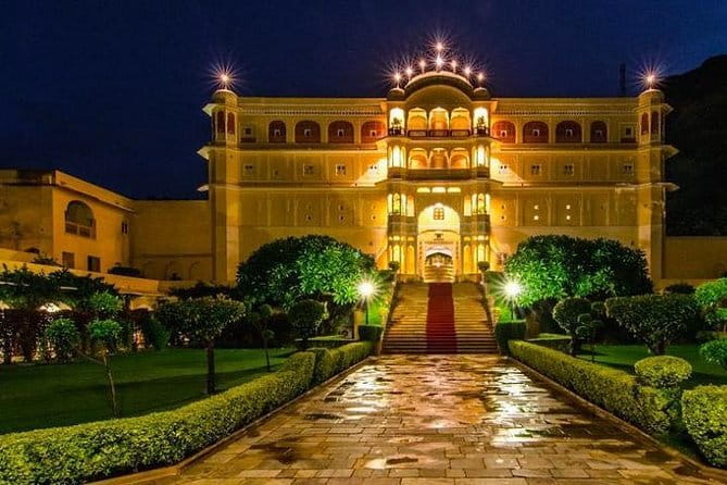 Travel Through the Streets of Jaipur by Tuktuk with a Local - Tickets, entry fees, and how to avoid surprises
